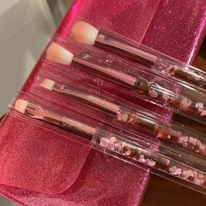 Glamierre 4 pc Brush Set with Case